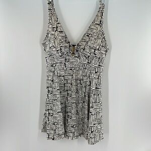 IT FIGURES SLENDER THIGHS SWIM DRESS 👗 CREAM WHITE 16